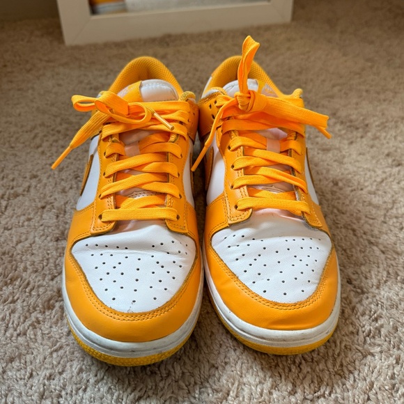 Laser Orange Dunks - Women’s - Picture 4 of 6